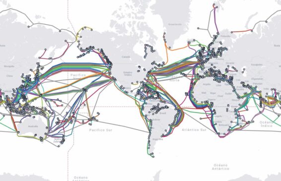 mapa de cables de fibra óptica transoceánicos construidos y proyectados en próximos años