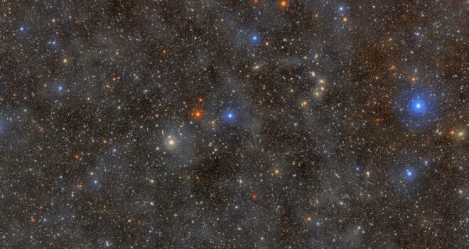 Imagen de campo de estrellas en la constelación de Lupus obtenida por el Observatorio Vera C. Rubin